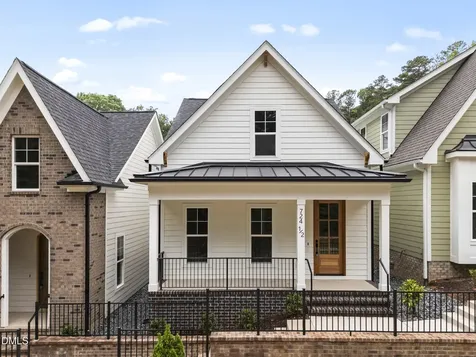 724 1/2 Powell Drive Raleigh NC 27606