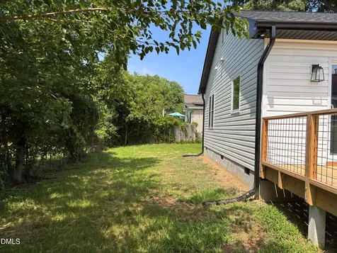 402 Poplar Street Graham NC 27253