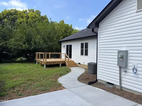 402 Poplar Street Graham NC 27253