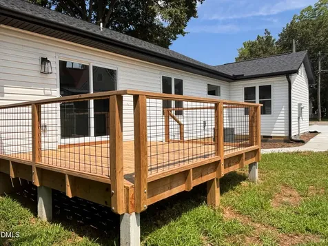 402 Poplar Street Graham NC 27253