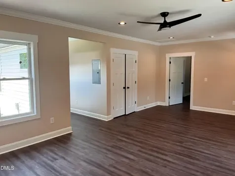 402 Poplar Street Graham NC 27253