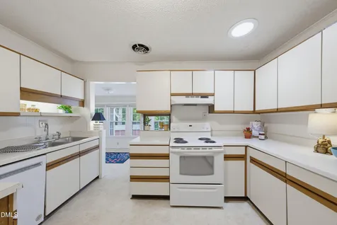 306 Plainview Avenue Raleigh NC 27604