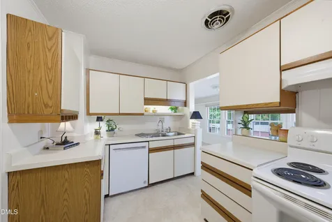 306 Plainview Avenue Raleigh NC 27604