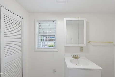 306 Plainview Avenue Raleigh NC 27604