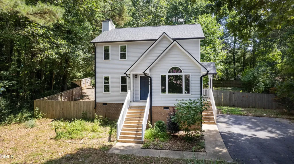 2813 Girth Lane Raleigh NC 27603