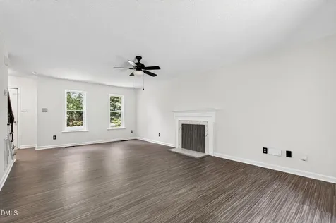 2813 Girth Lane Raleigh NC 27603