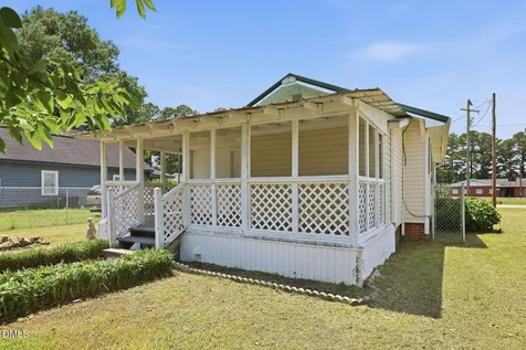 201 4th Street Erwin NC 28339