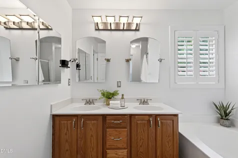 2039 Weaverline Drive Fuquay Varina NC 27526