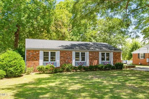 311 Woodland Drive Fuquay Varina NC 27526