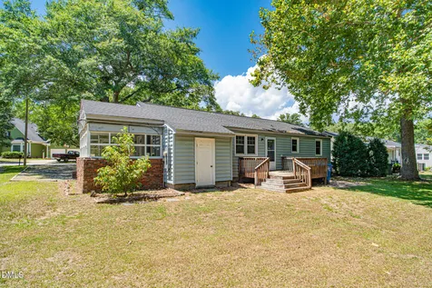 311 Woodland Drive Fuquay Varina NC 27526
