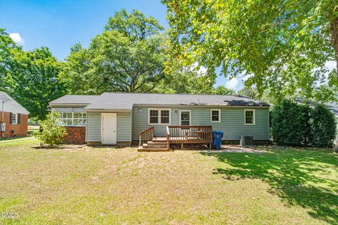 311 Woodland Drive Fuquay Varina NC 27526