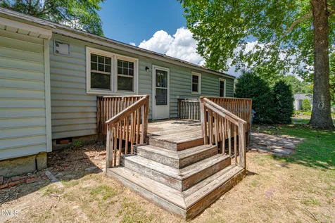 311 Woodland Drive Fuquay Varina NC 27526