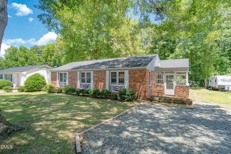 311 Woodland Drive Fuquay Varina NC 27526