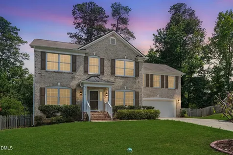 119 Holmhurst Court Cary NC 27519