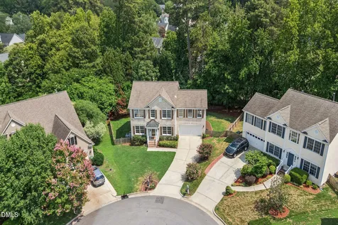 119 Holmhurst Court Cary NC 27519