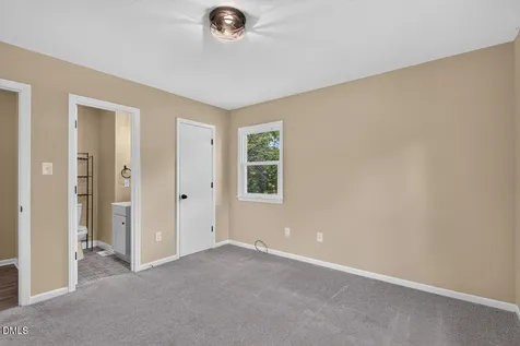 539 Riddle Avenue Hillsborough NC 27278