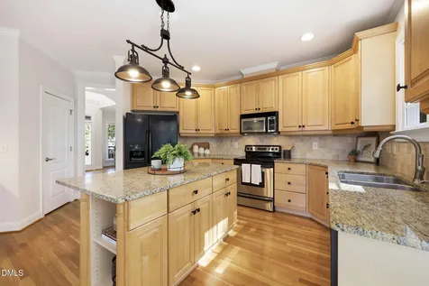 215 Lansbrooke Lane Apex NC 27502