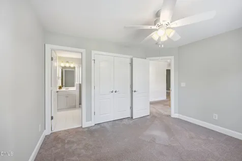 215 Lansbrooke Lane Apex NC 27502