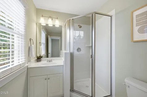 215 Lansbrooke Lane Apex NC 27502