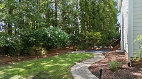 215 Lansbrooke Lane Apex NC 27502
