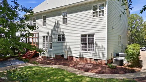 215 Lansbrooke Lane Apex NC 27502