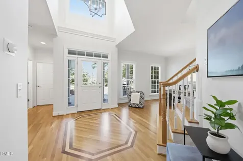 215 Lansbrooke Lane Apex NC 27502