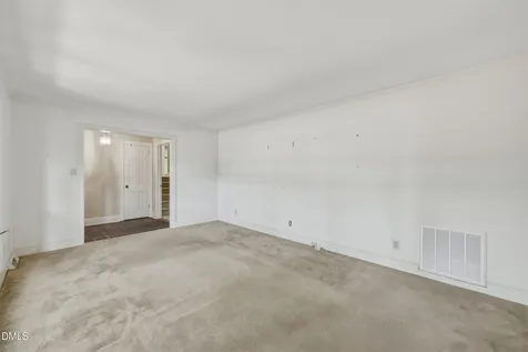 4900 Larchmont Drive Raleigh NC 27612