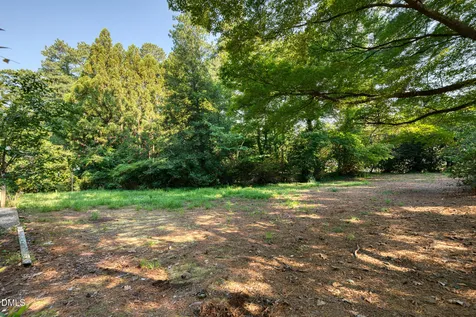 4900 Larchmont Drive Raleigh NC 27612