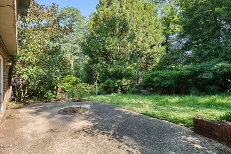 4900 Larchmont Drive Raleigh NC 27612