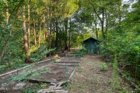 4900 Larchmont Drive Raleigh NC 27612