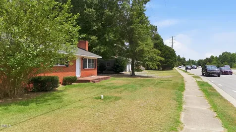 2032 N Broad Street Fuquay Varina NC 27526