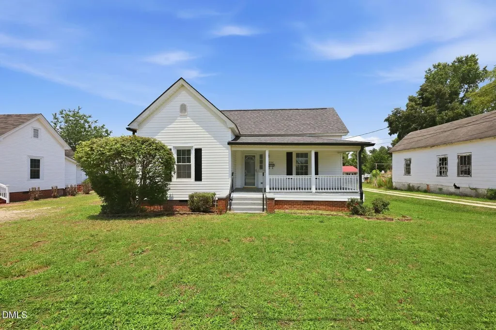 204 E H Street Erwin NC 28339
