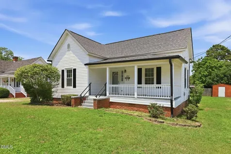 204 E H Street Erwin NC 28339