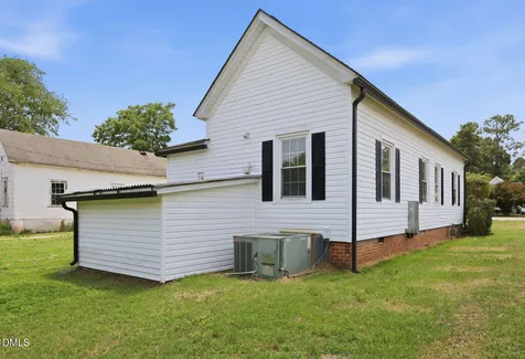 204 E H Street Erwin NC 28339