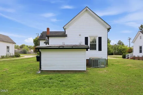 204 E H Street Erwin NC 28339