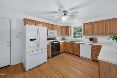 505 Heathridge Lane Cary NC 27513