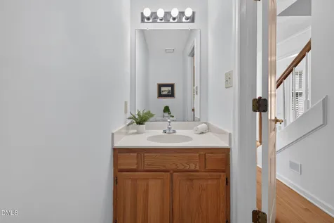 505 Heathridge Lane Cary NC 27513