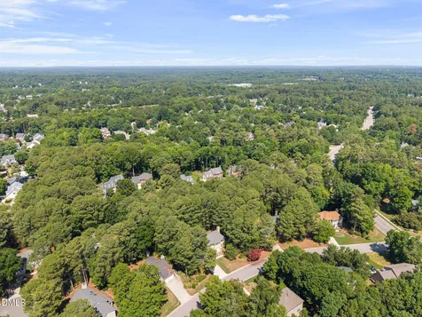505 Heathridge Lane Cary NC 27513