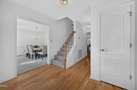 505 Heathridge Lane Cary NC 27513