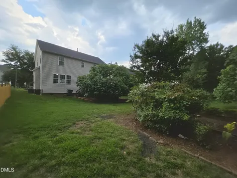8717 Springhouse Lane Raleigh NC 27617