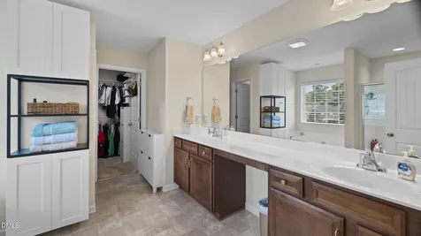 231 Fair Oaks Court Mebane NC 27302