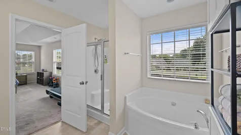 231 Fair Oaks Court Mebane NC 27302