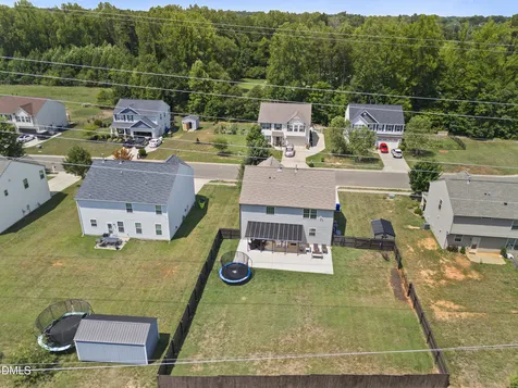 231 Fair Oaks Court Mebane NC 27302