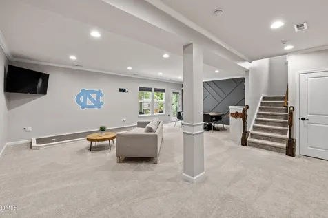 147 S Farnleigh Drive Chapel Hill NC 27517