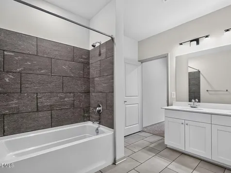 2318 Gathering Square Court Fuquay Varina NC 27526