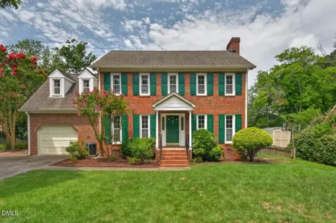 6125 Iris Drive Raleigh NC 27612