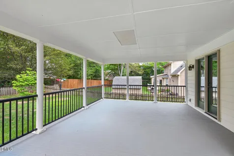 6125 Iris Drive Raleigh NC 27612