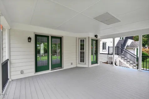 6125 Iris Drive Raleigh NC 27612