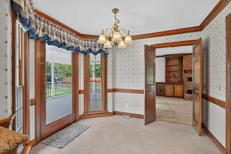 6125 Iris Drive Raleigh NC 27612