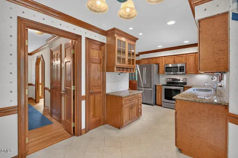 6125 Iris Drive Raleigh NC 27612